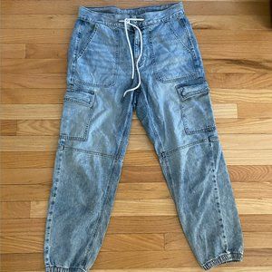 American Eagle jogger style jeans; size 8